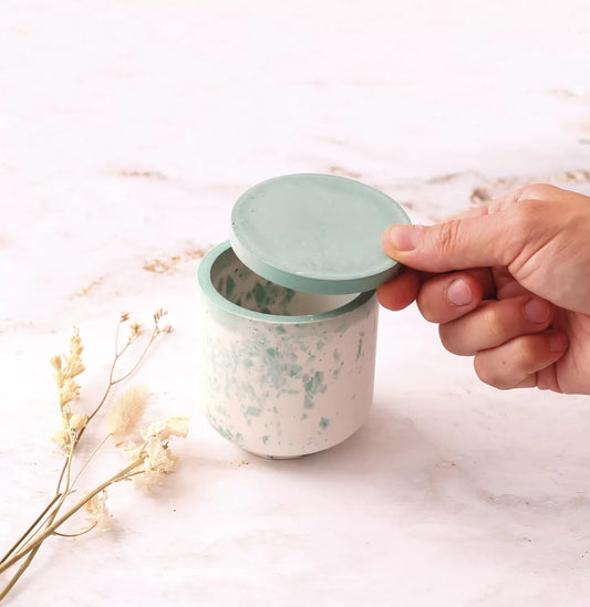 Jesmonite Smooth box with lid