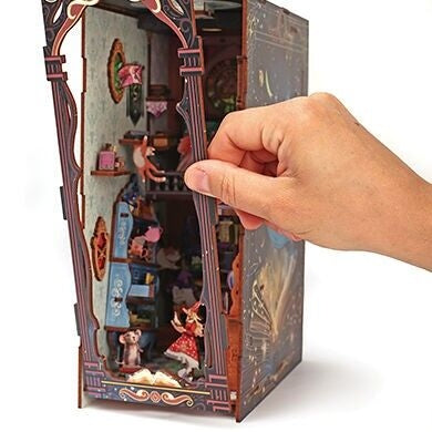Magic House – 3D-modell i trä med belysning